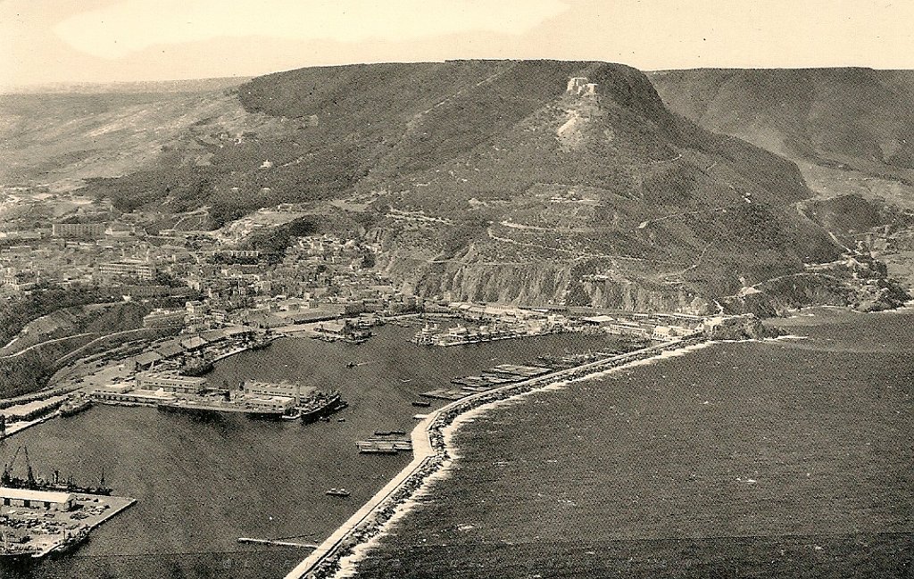 459-vue generale du port.jpg
